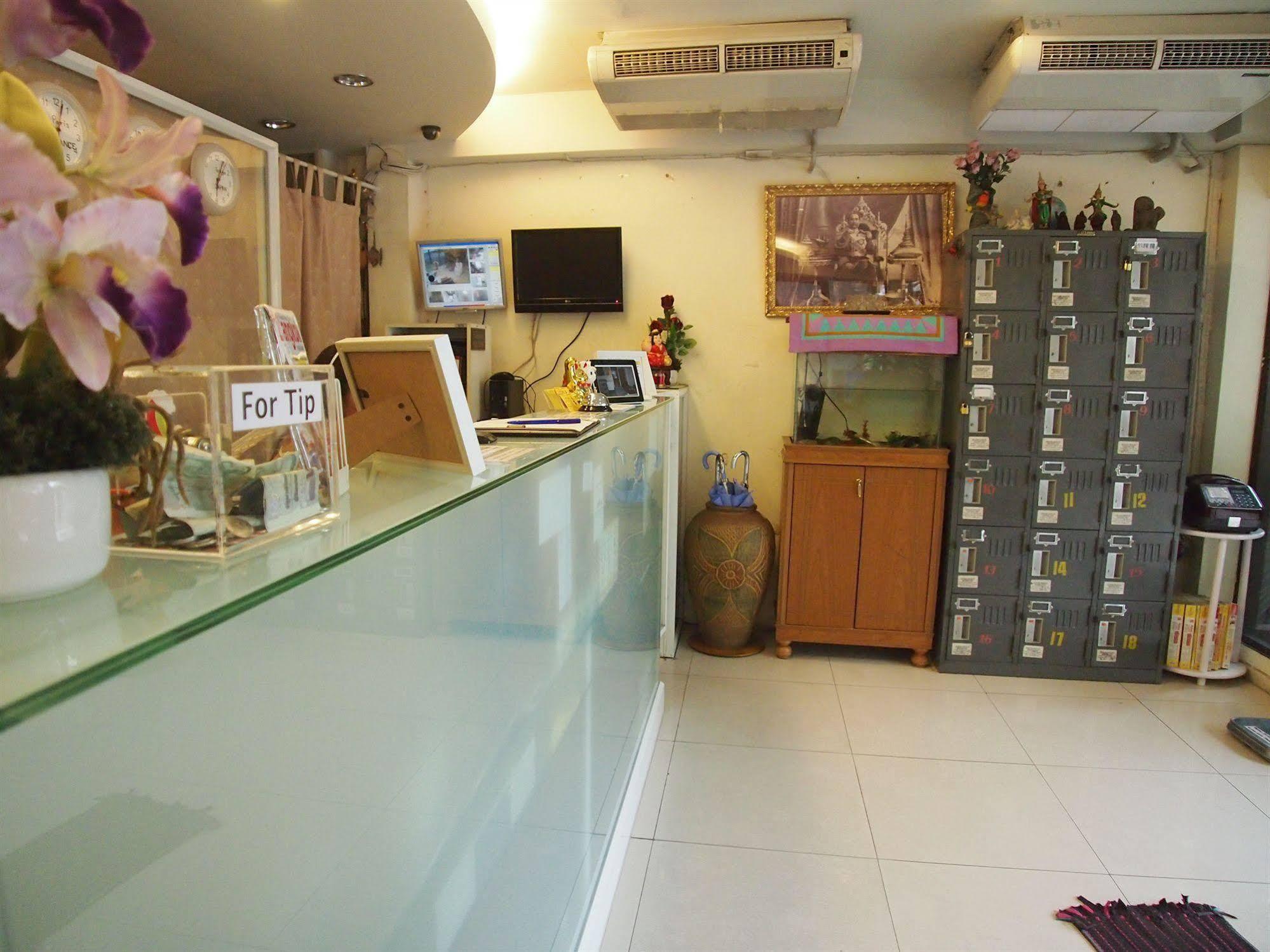 A-One Inn Bangkok Buitenkant foto
