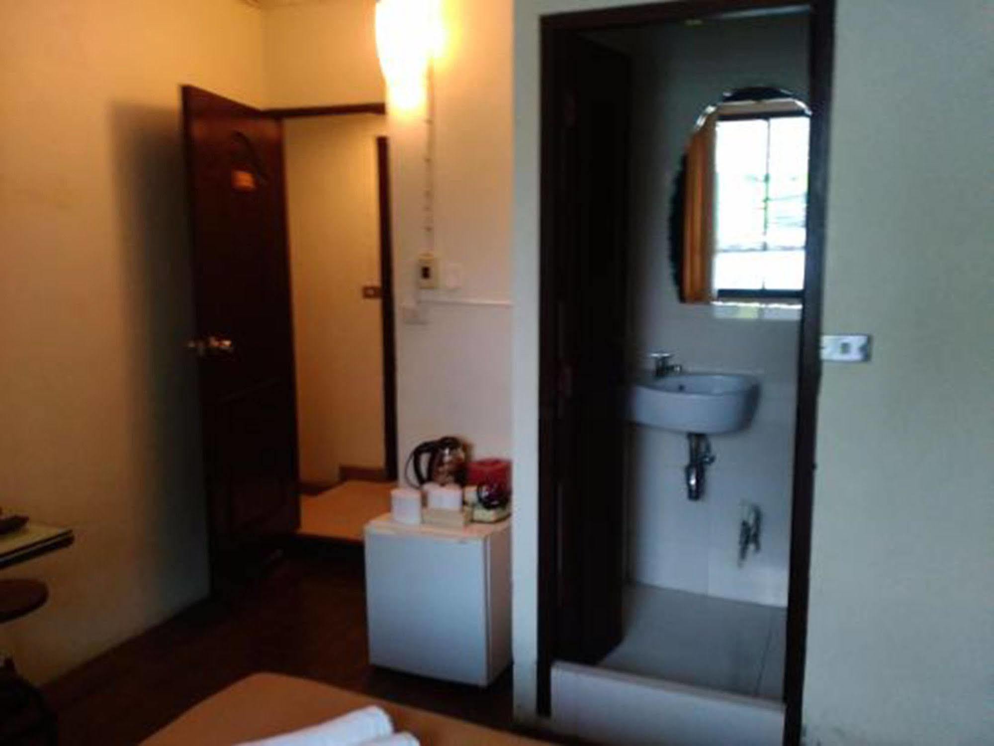 A-One Inn Bangkok Buitenkant foto